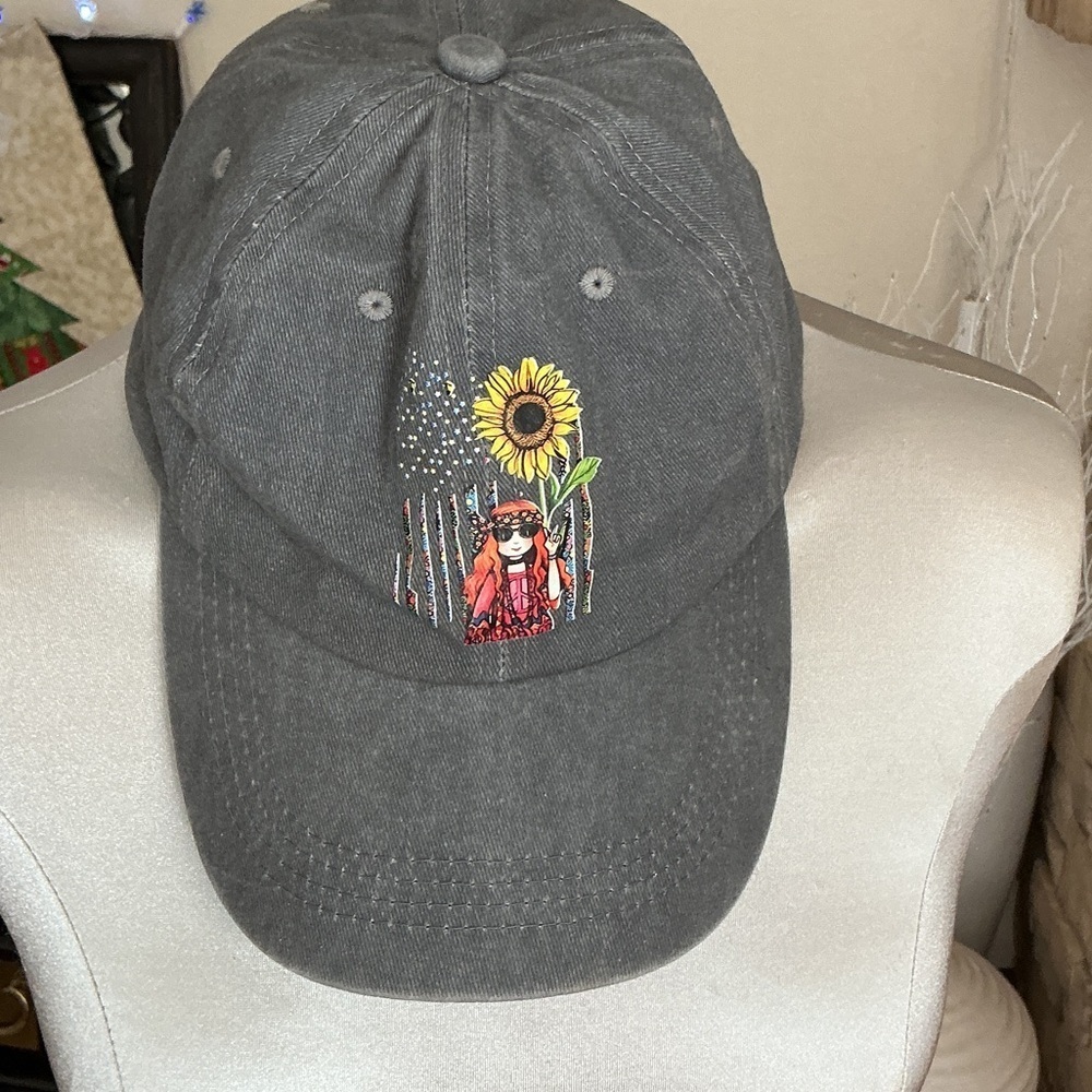 Gray Cap with Sunflower and Girl Design
